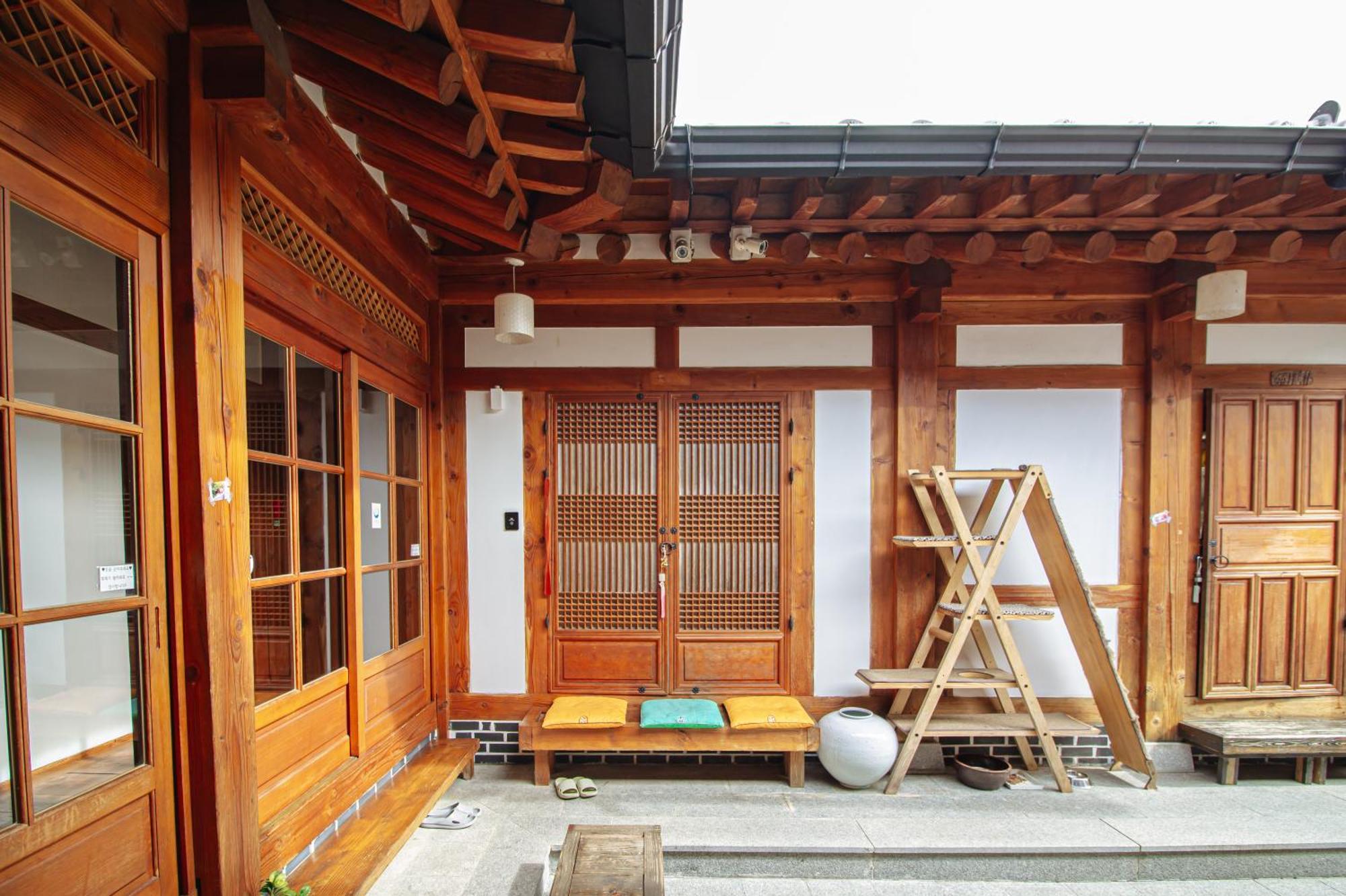 Jeonju Hanok Village Deoksugung Екстер'єр фото